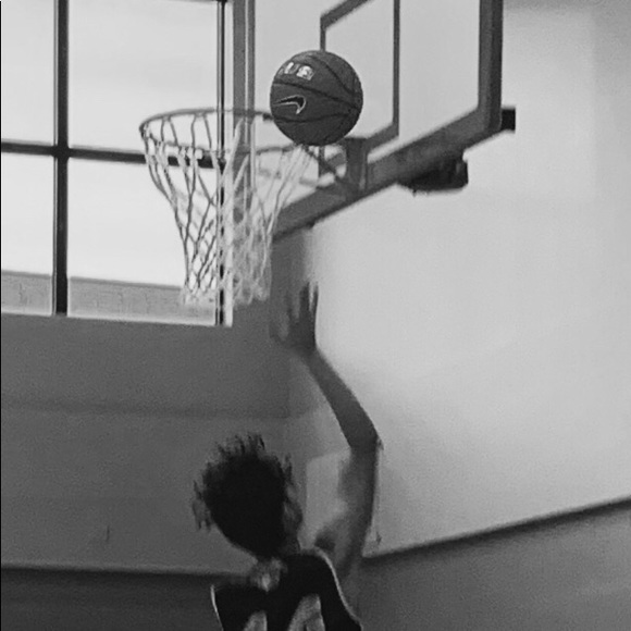 Meet your Posher, Kius - Picture 1 of 1